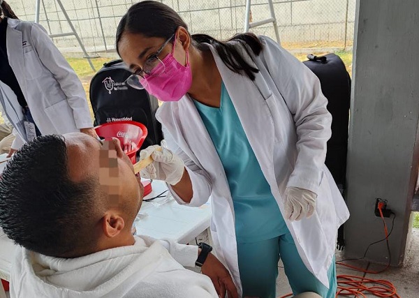 Ofrecen revisiones médicas a internos de CERESO La Piedad.