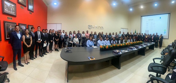 Realizan con éxito la ponencia magistral para RRHH de empresas de la región