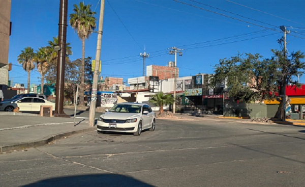 Comerciantes de comida urgen a SAPAS concluir obra