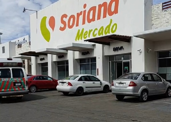 Asaltan a tres dentro de sucursal bancaria en La Piedad