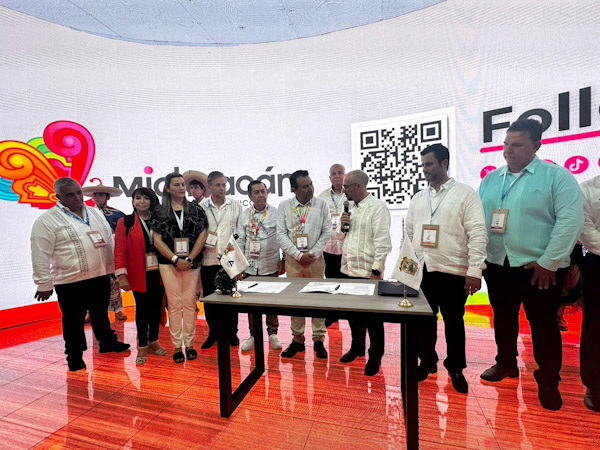 Michoacán y Canaco servytur unidos para promocionar estado.