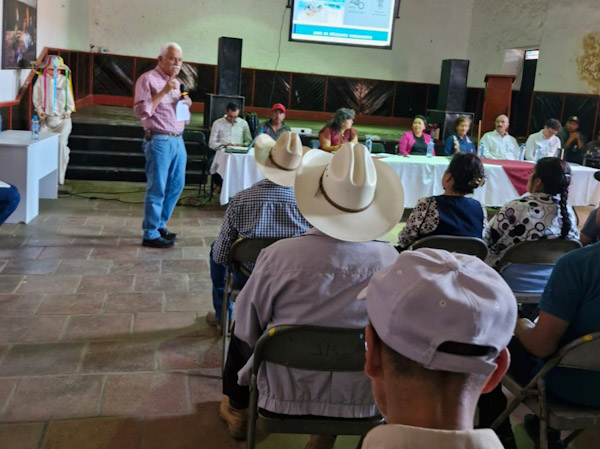 Arrancan comunidades obras de conservación del lago de Pátzcuaro