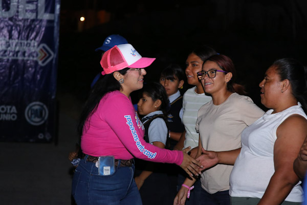 Trabajaré por la familia como base de todo.