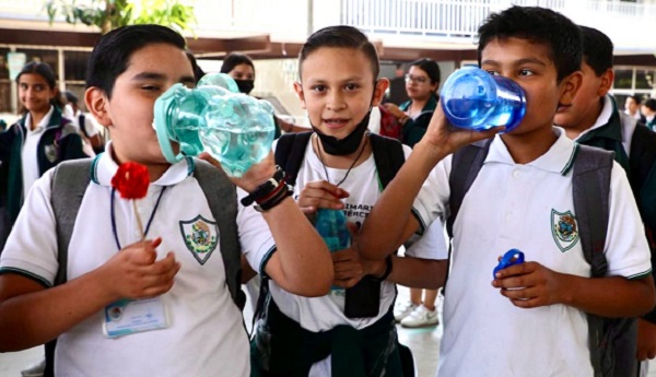 Ofrecen SEE medidas a escuelas para prevenir afectaciones por calor