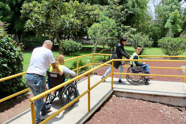 Revisa Sedum que edificios públicos tengan accesos para personas con discapacidad