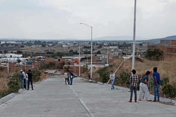 Alumnos de UNIVA practican control y programación de una obra en La Piedad