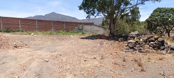 Alcalde interino de Zinaparo usa recursos públicos para construir fraccionamiento