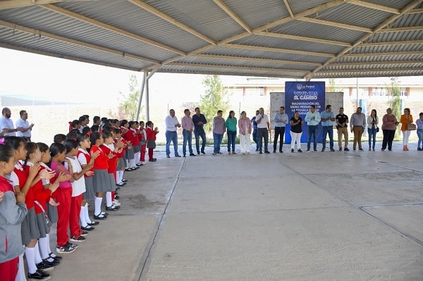 Continúa apoyo a instituciones educativas