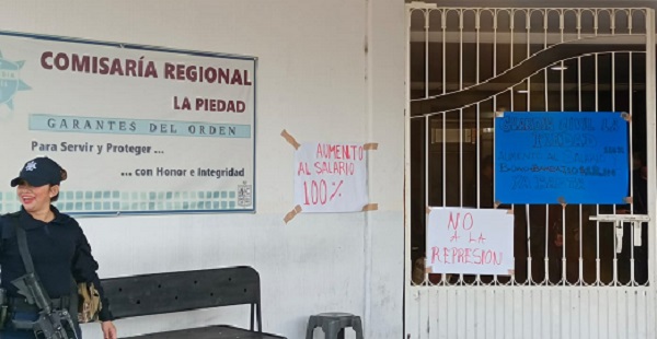 Elementos de guardia Civil realizan mega paro en Michoacán