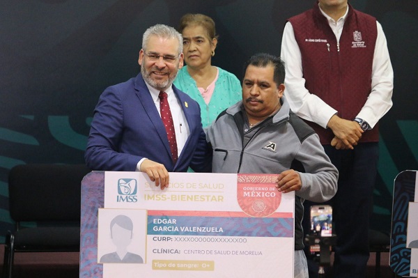 Arrancan entrega de credenciales IMSS-Bienestar en Michoacán