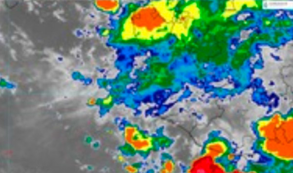 Toma precauciones continúa lloviendo este lunes
