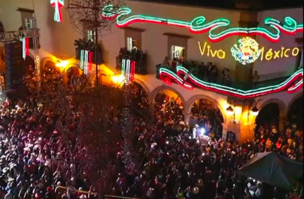 Ceremonias del Grito de Independencia, en alegría y calma en Michoacán