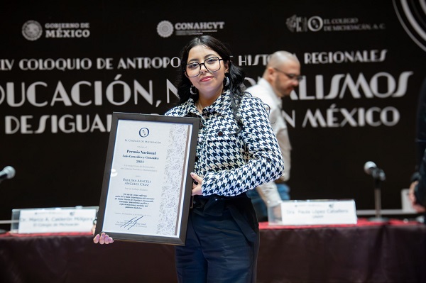Entrega COLMICH premio Luis González, gobierno de Michoacán promoverá lectura