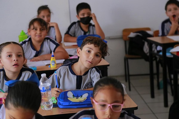 Mañana se reanudan clases en 20 municipios de Michoacán