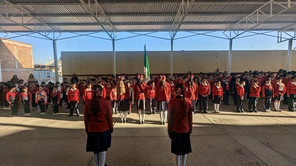 Alargan vacaciones de invierno en educación básica.