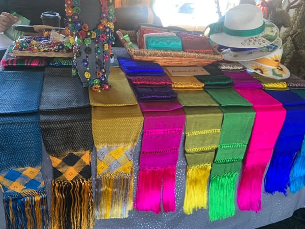Mil artesanos, listos para el Tianguis de Occidente: Bedolla