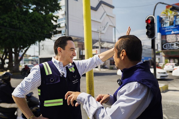 Supervisan avance de modernización del sistema de semaforización en Zamora
