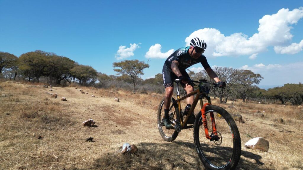 Promueven ciclismo de montaña en La Pledad