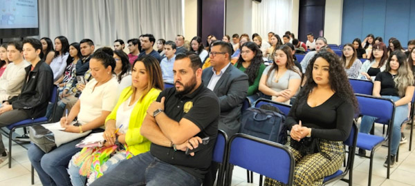 Impulsa UNIVA formación en justicia familiar