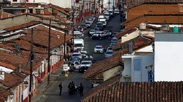 Tras persecución en Pátzcuaro, detenido un hombre con arma de fuego
