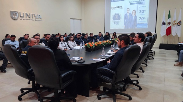 UNIVA Ofrece becas académicas a personal de la Fiscalía Regional