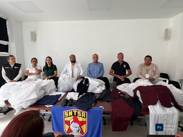Entregan uniformes a personal de la jurisdicción sanitaria 06 de uniformes