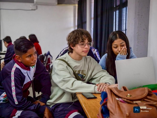 Nuevos programas educativos reducen el rezago educativo