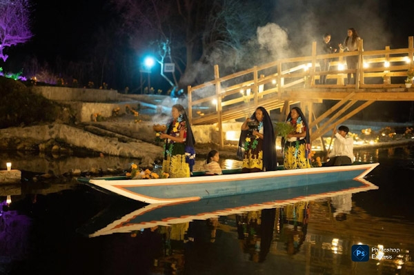 Urandén da inicio a la celebración de Noche de Muertos con la mágica iluminación de sus canales