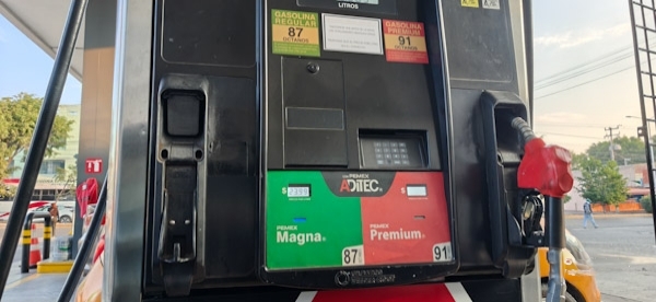Bloqueos dejan sin combustible y gas a esta zona