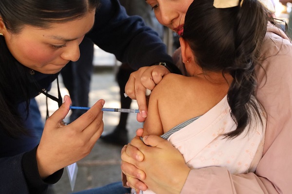 Campaña de vacunación invernal, aplican más de 181 mil dosis contra influenza