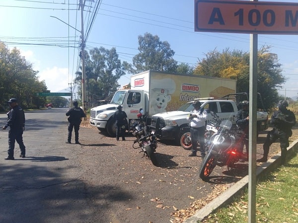 Refuerzan despliegue policial para liberar vialidades en Michoacán