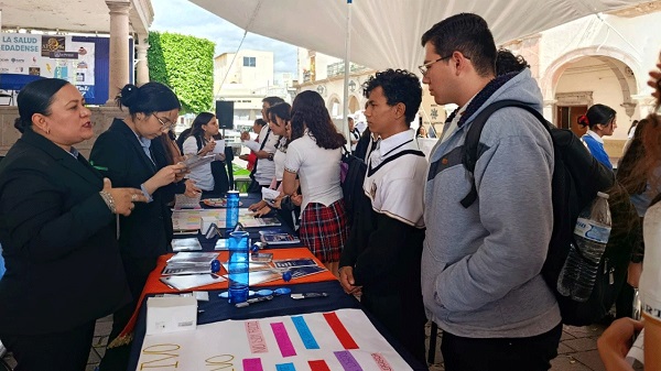 Estudiantes de Psicología participan en Primera Feria de Salud Mental en La Piedad