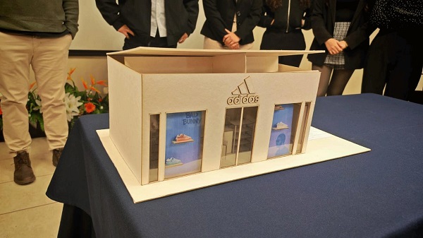 UNIVA La Piedad exhibe el talento estudiantil con proyectos finales de Merchandising