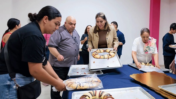 UNIVA La Piedad ofrece taller de elaboración de Rosca de Reyes