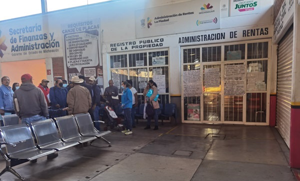 Pago de refrendo vehicular en enero ofrece descuento del 10%