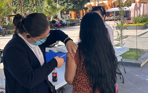 Refuerzan vacunación contra el sarampión en 12 municipios