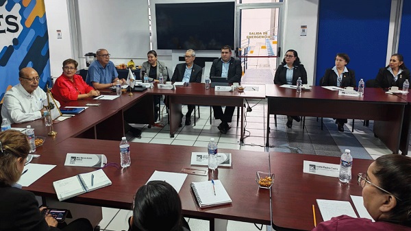 UNIVA La Piedad participa en conversatorio internacional sobre innovación educativa y microcredenciales