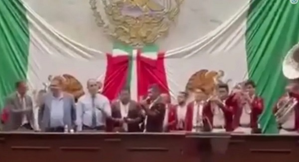 Notifican inicio de procedimiento por apología del delito en el Congreso del Estado