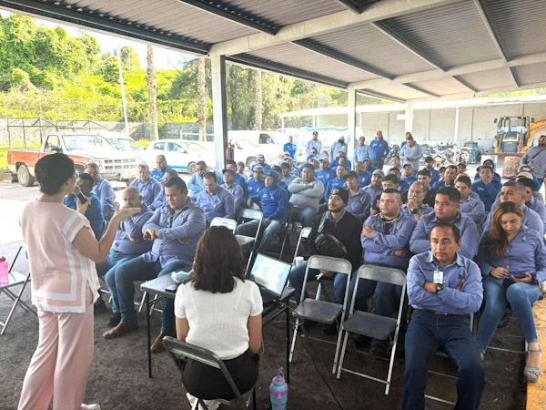 Impulsan capacitación sobre desarrollo sostenible a elementos de SAPAS