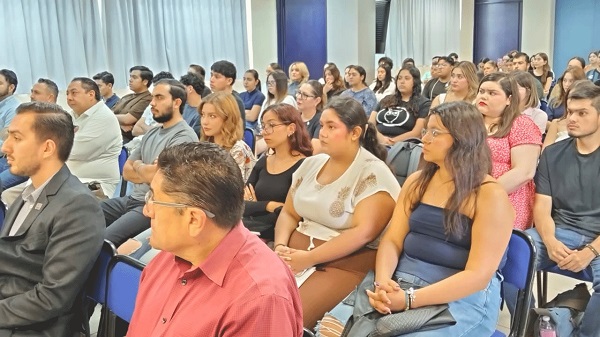 Realiza UNIVA Primera Semana Jurídica con conferencia sobre el nuevo paradigma de la justicia civil y familiar