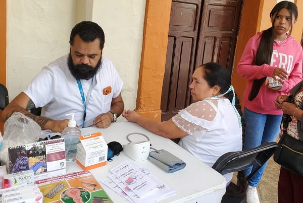 Feria de la Salud llega a Tanhuato con atención médica especializada para la población
