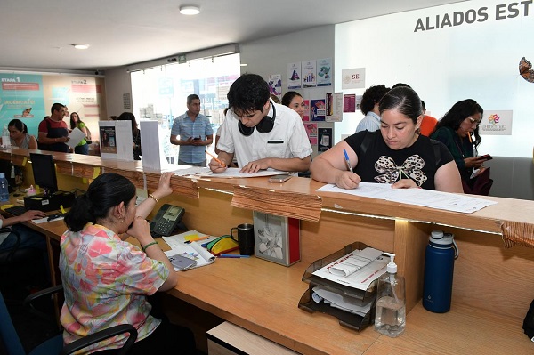 Invitan a trabajadores y patrones a poner fin a sus pendientes laborales